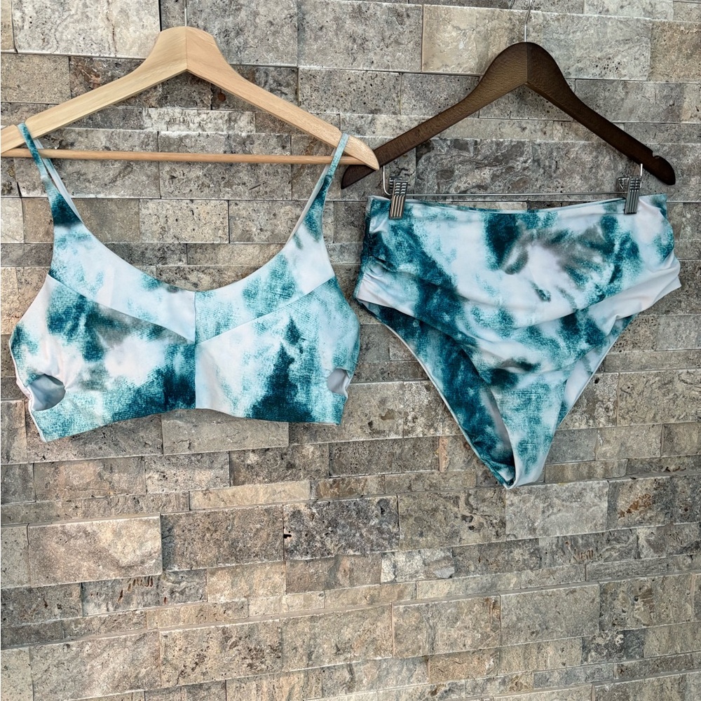 ZAFUL Tie-Dye Bikini Set, xxl, size 12, excellent condition